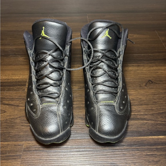 Size 13 - Air Jordan 13 Retro 2017 Altitude - Picture 1 of 7